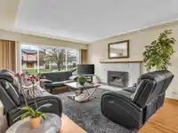 3031 E 16TH AVENUE - thumbnail 2