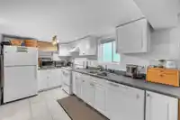 275 W KING EDWARD AVENUE - thumbnail 17