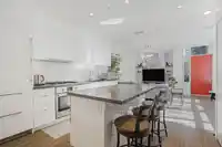 21 7338 GOLLNER AVENUE - thumbnail 3