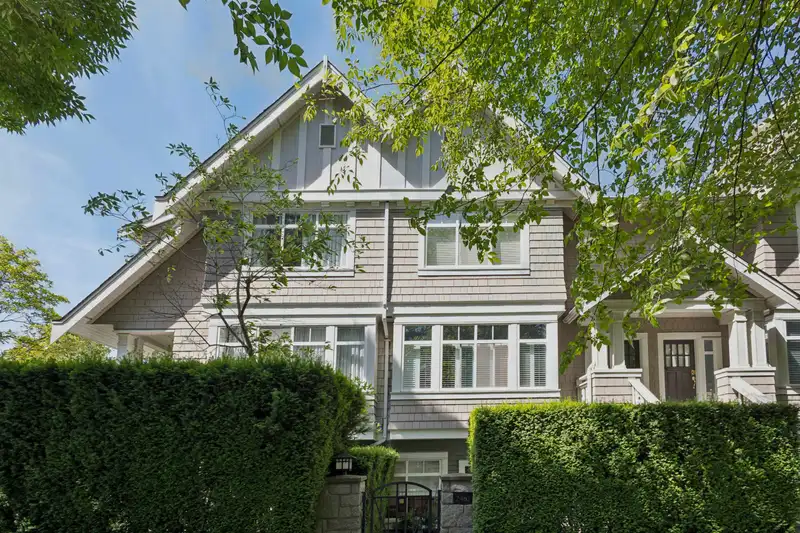 2487 W 39TH AVENUE - photo 2 of 29
