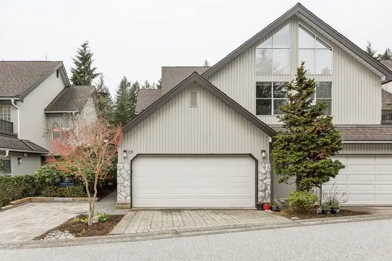 25 1001 NORTHLANDS DRIVE - photo 3 of 35