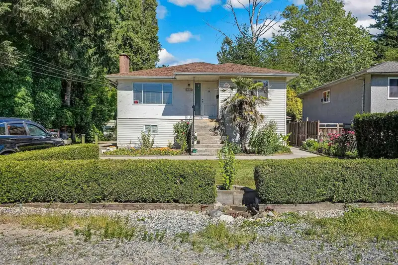 10886 132A STREET - photo 2 of 31