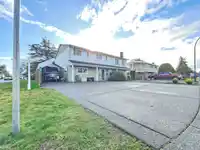 5574 49 AVENUE - thumbnail 2