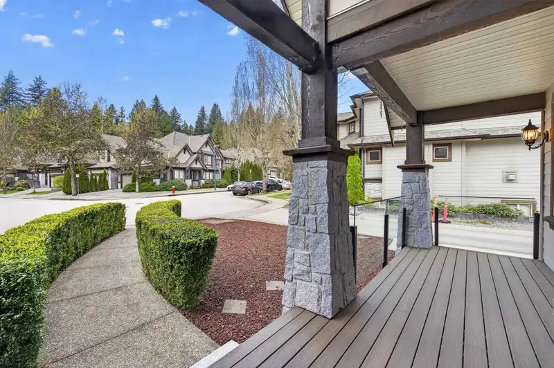 1213 BURKEMONT PLACE - photo 3 of 40