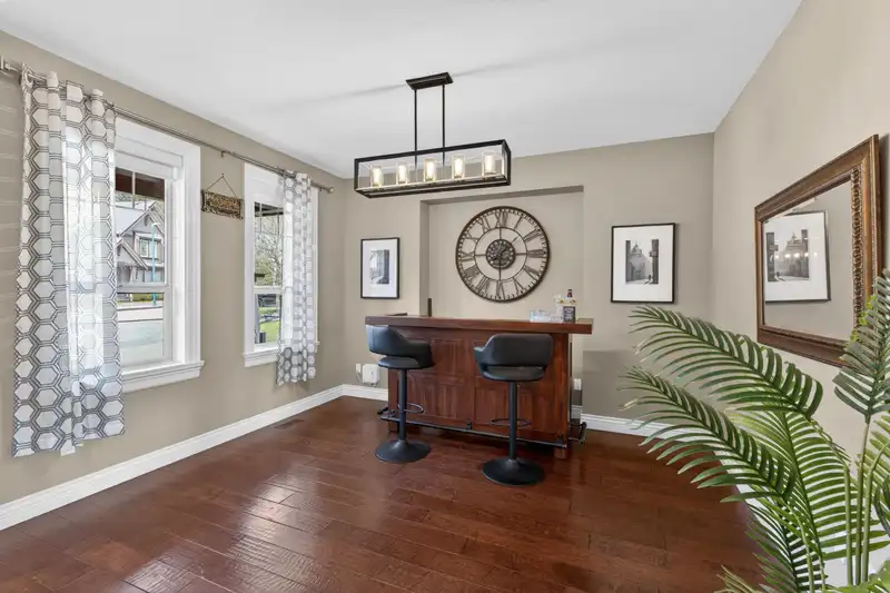 1213 BURKEMONT PLACE - photo 4 of 40