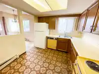 203 1368 FOSTER STREET - thumbnail 3