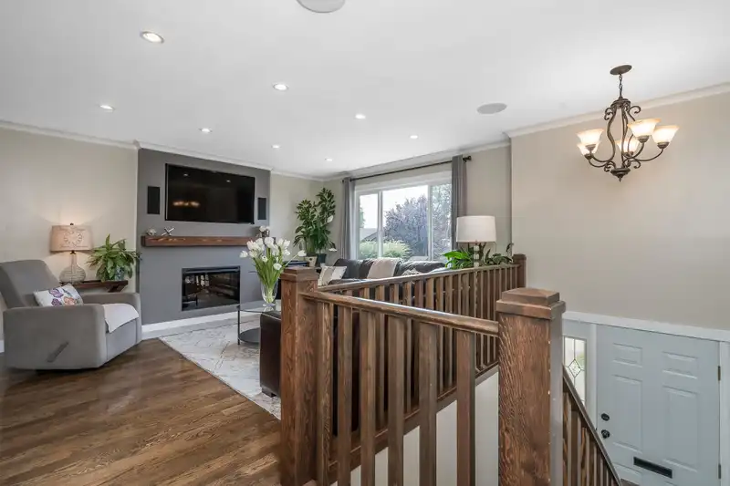 2934 WIGGINS PLACE - photo 4 of 39