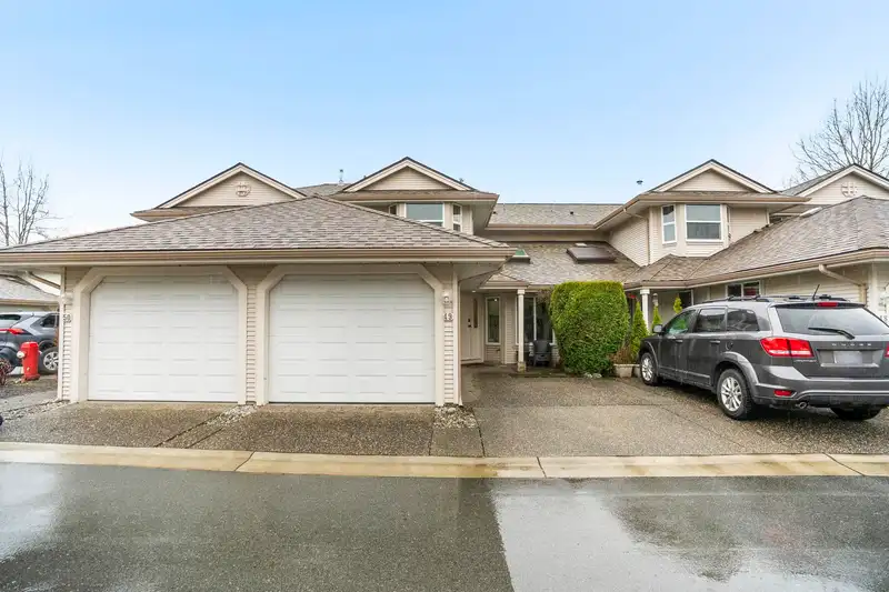 49 9045 WALNUT GROVE DRIVE - photo 3 of 40