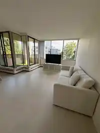 502 1737 DUCHESS AVENUE - thumbnail 6