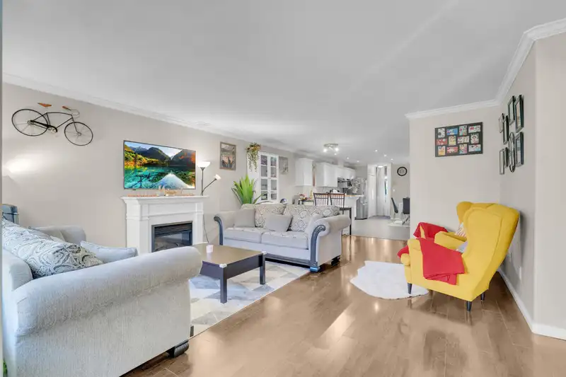 113 7837 120A STREET - photo 2 of 32