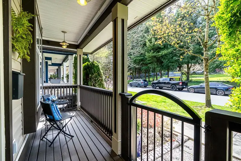 6166 150 STREET - photo 4 of 38