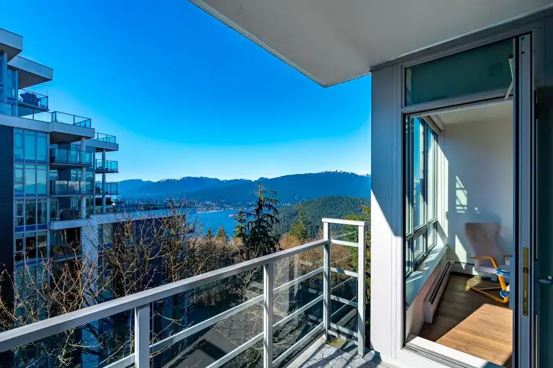 1006 9060 UNIVERSITY CRESCENT - photo 2 of 40