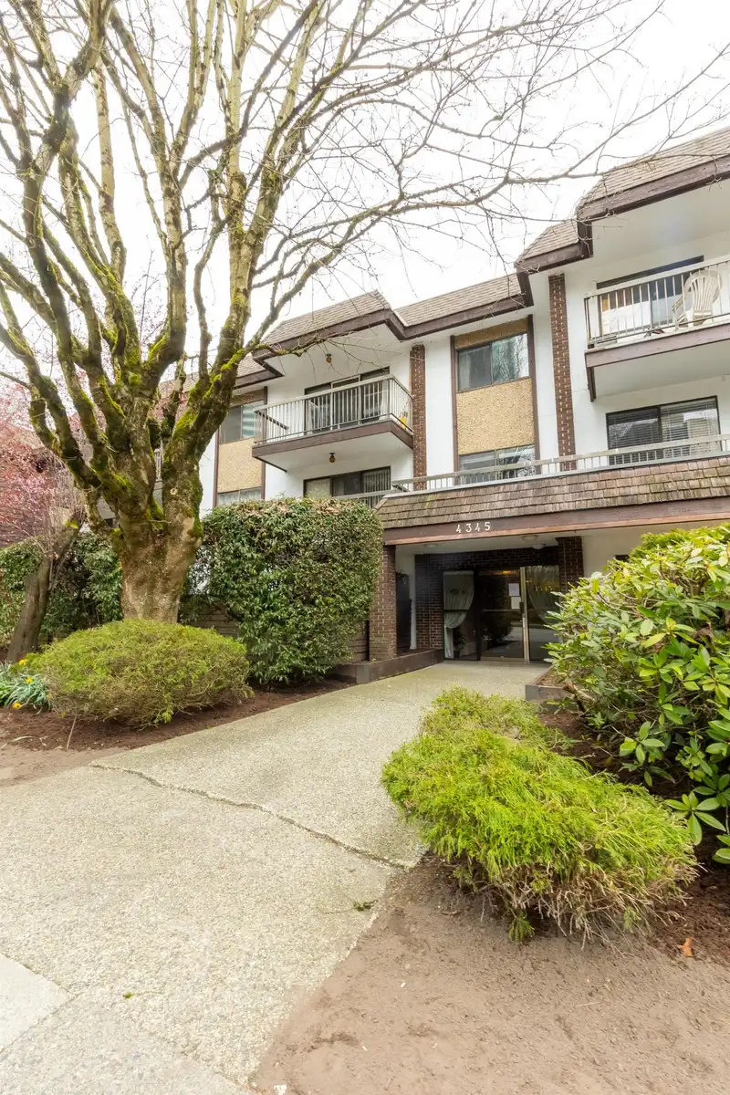 304 4345 GRANGE STREET - photo 2 of 23