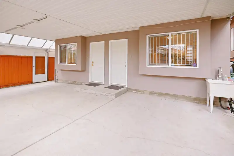 6915 DUMFRIES STREET - photo 2 of 23