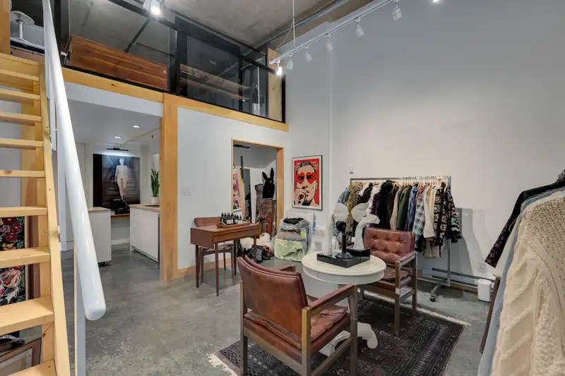 160 1 E CORDOVA STREET - photo 3 of 20