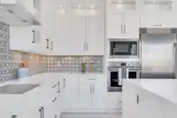 2723 201 STREET - thumbnail 5