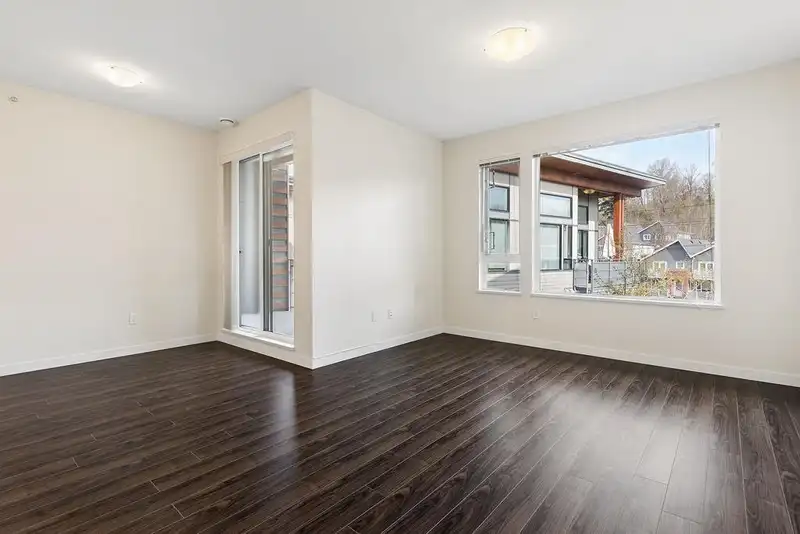 420 3163 RIVERWALK AVENUE - photo 2 of 24