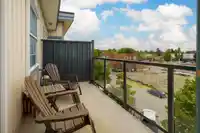 401 22363 SELKIRK AVENUE - thumbnail 6