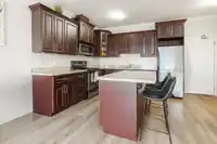 401 22363 SELKIRK AVENUE - thumbnail 8