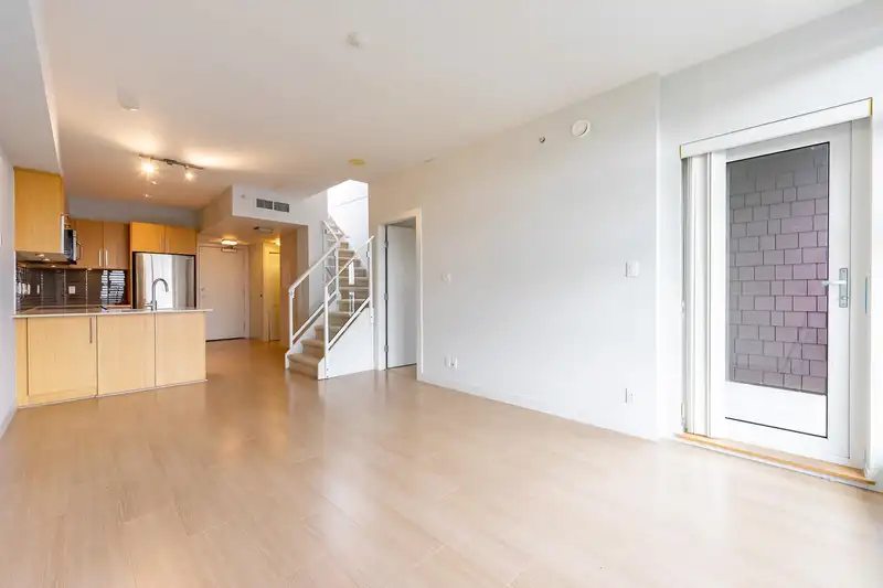512 10020 DUNOON DRIVE - photo 4 of 23