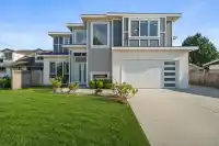 6114 49B AVENUE - thumbnail 1