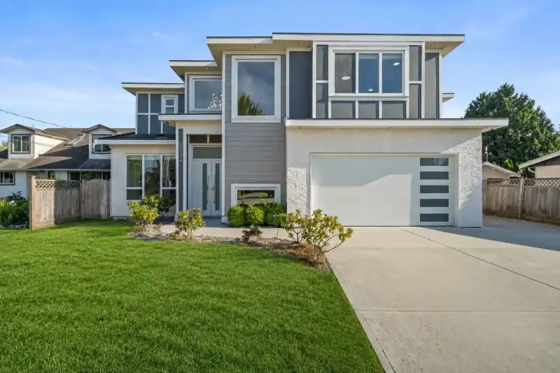 6114 49B AVENUE - photo 1 of 38