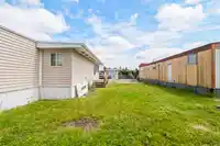 9B 26892 FRASER HIGHWAY - thumbnail 7