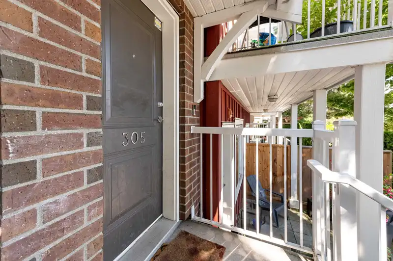 305 1661 FRASER AVENUE - photo 3 of 33