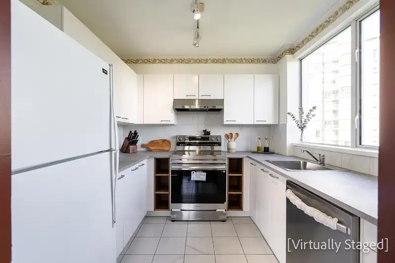 701 7680 GRANVILLE AVENUE - photo 2 of 29