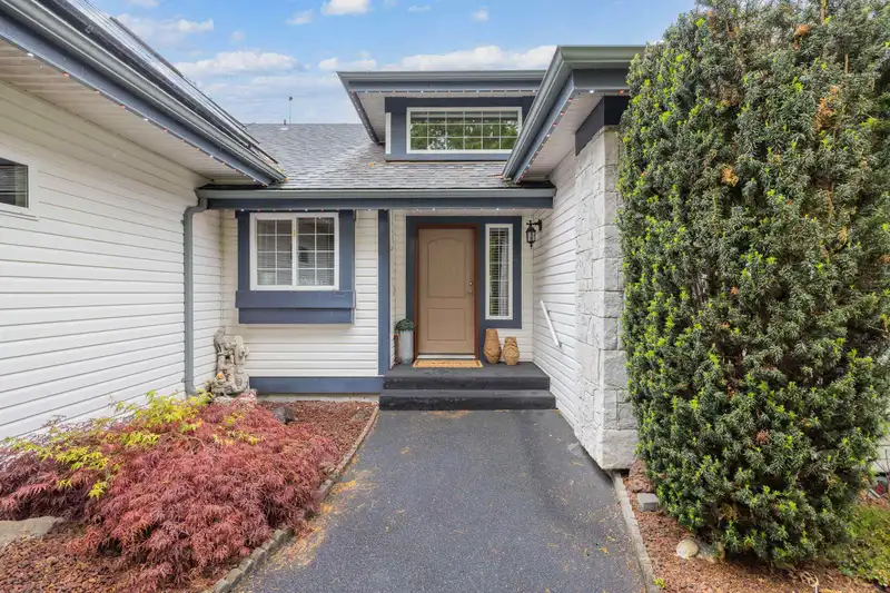4522 221A STREET - photo 3 of 40