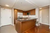 303 2950 KING GEORGE BOULEVARD - thumbnail 2