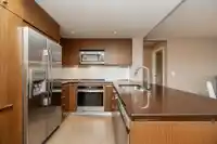 303 2950 KING GEORGE BOULEVARD - thumbnail 7