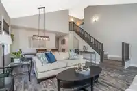 5040 223B STREET - thumbnail 3