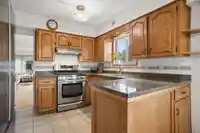 2780 E 8TH AVENUE - thumbnail 17