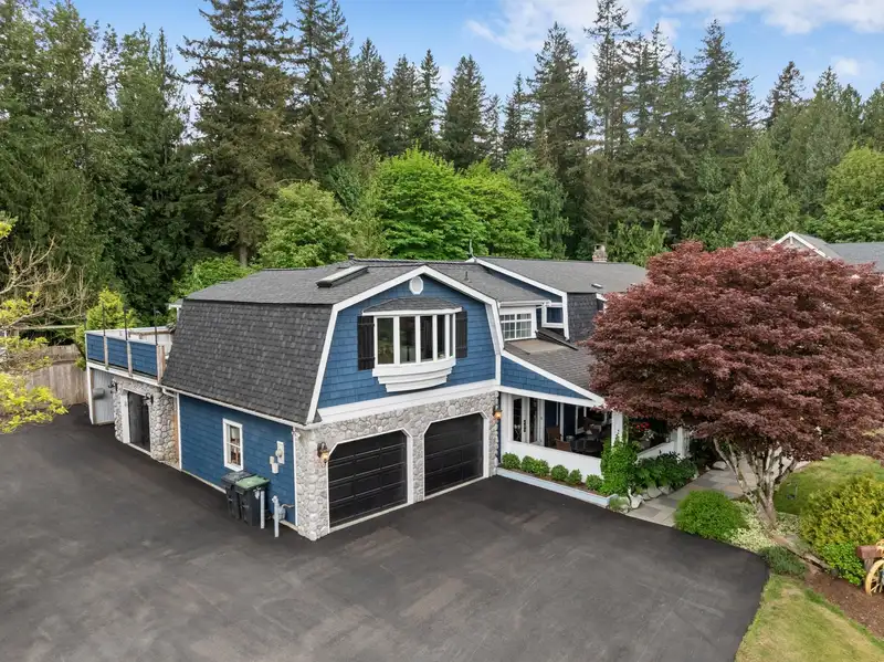 24244 60 AVENUE - photo 2 of 40