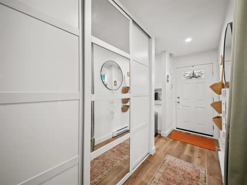 6022 E GREENSIDE DRIVE - photo 2 of 40