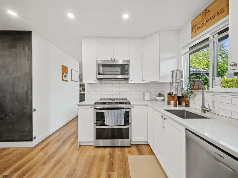 6022 E GREENSIDE DRIVE - photo 3 of 40