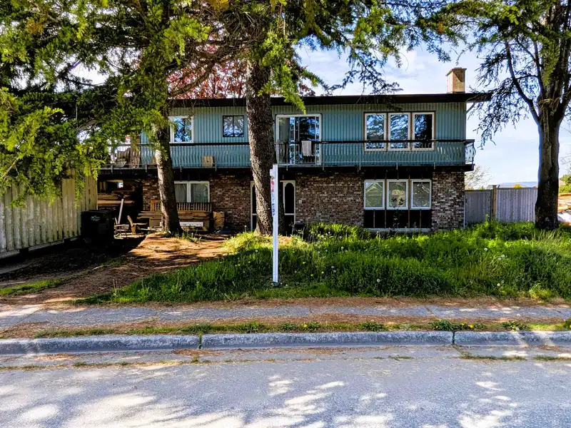 9211 ARVIDA DRIVE - photo 3 of 15