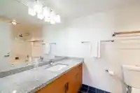 301 1450 PENNYFARTHING DRIVE - thumbnail 14