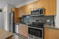 103 735 W 15TH STREET - thumbnail 11