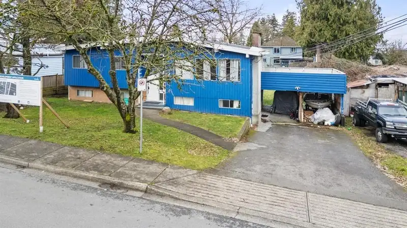 9185 112 STREET - photo 1 of 7