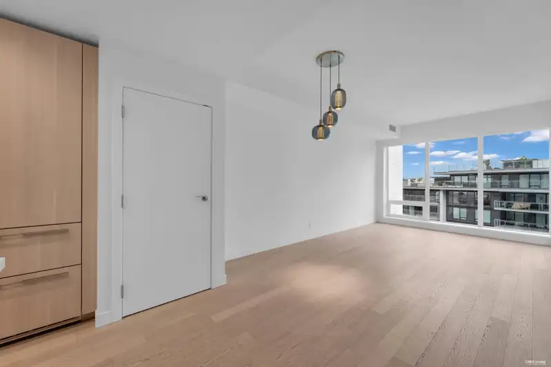 904 6811 PEARSON WAY - photo 3 of 39