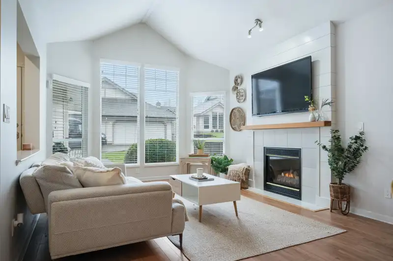 13 9025 216 STREET - photo 4 of 40