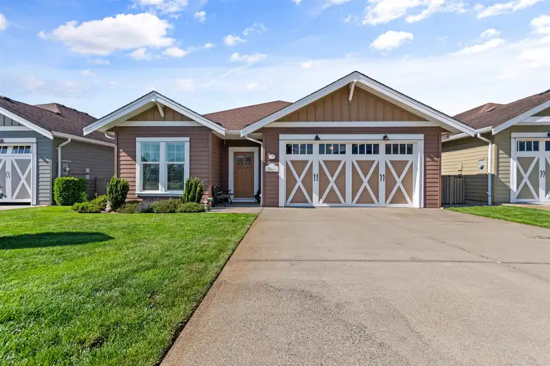 76 7600 CHILLIWACK RIVER ROAD - photo 1 of 40