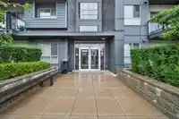 208 5486 199A STREET - thumbnail 1