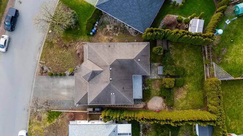 36381 SANDRINGHAM DRIVE - photo 2 of 40