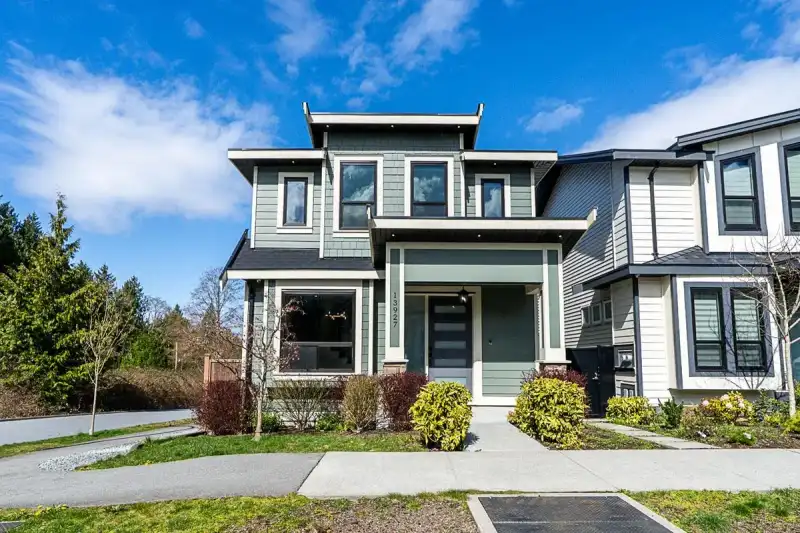 13927 60 AVENUE - photo 1 of 39