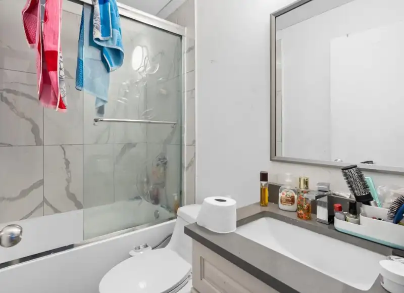 886 E 56TH AVENUE - photo 3 of 8