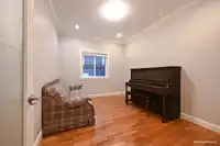 5323 SPETIFORE CRESCENT - thumbnail 9