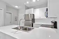 207 20460 DOUGLAS CRESCENT - thumbnail 13